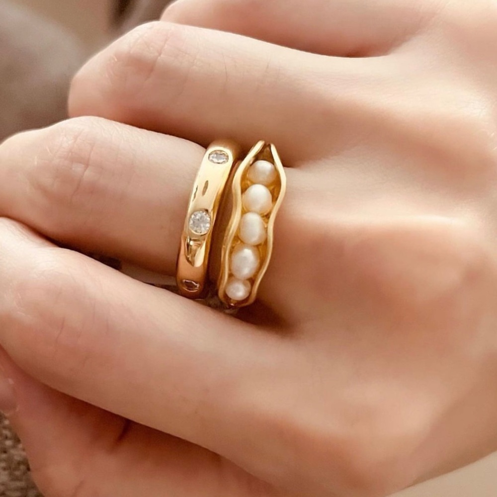 KATE SPADE • Set In Stone Gold Band Ring - Picture 2 of 6